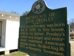 Elvis birthplace house sign 