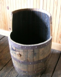 White oak barrel, lightly charred inside 